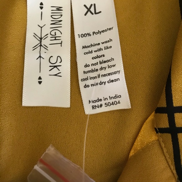 MIDNIGHT SKY TOP - Picture 6 of 6